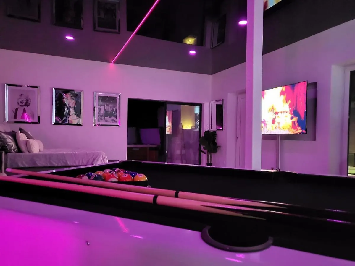 Maloveroom, 2 Suites D'Exceptions Beaucroissant