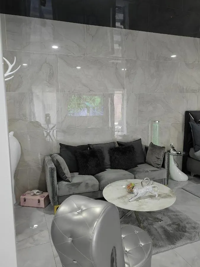 Apartment Maloveroom, 2 Suites D'Exceptions Beaucroissant France