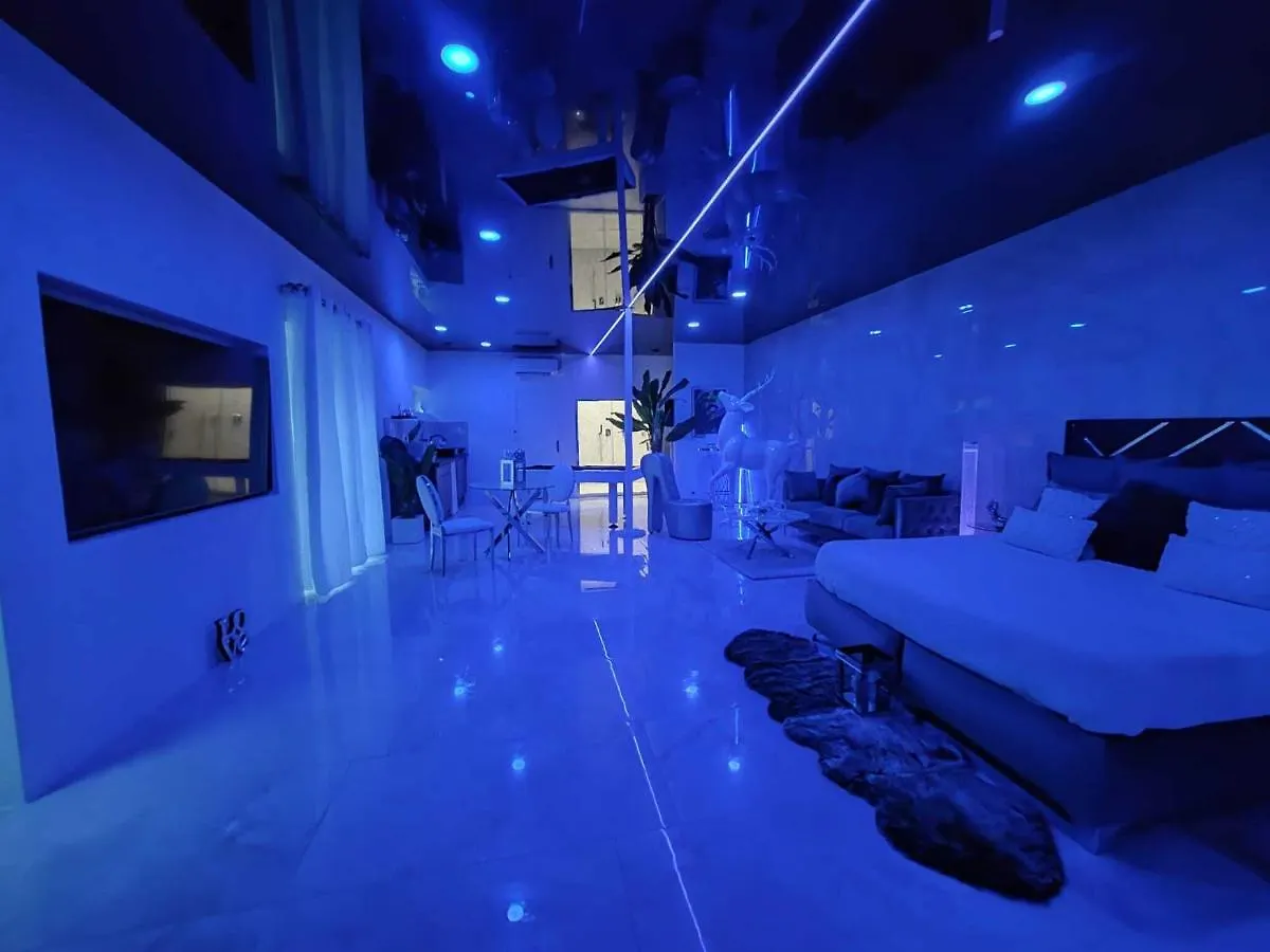 Apartment Maloveroom, 2 Suites D'Exceptions Beaucroissant