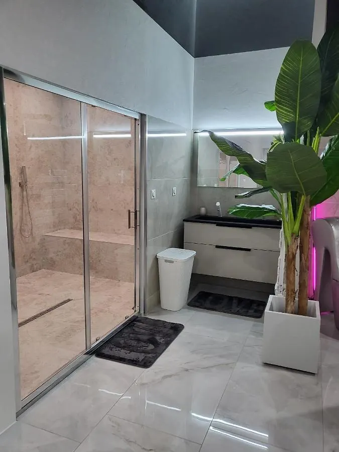 Apartment Maloveroom, 2 Suites D'Exceptions Beaucroissant